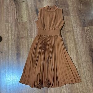 Nanette Lepore Women’s 4 Sleeveles Mock Neck Pleated Knee Length Cocktail Dress